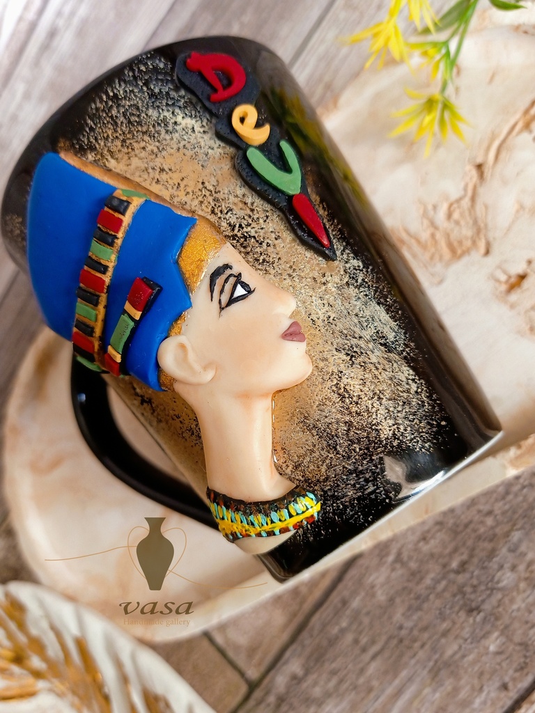 mug Nefertiti